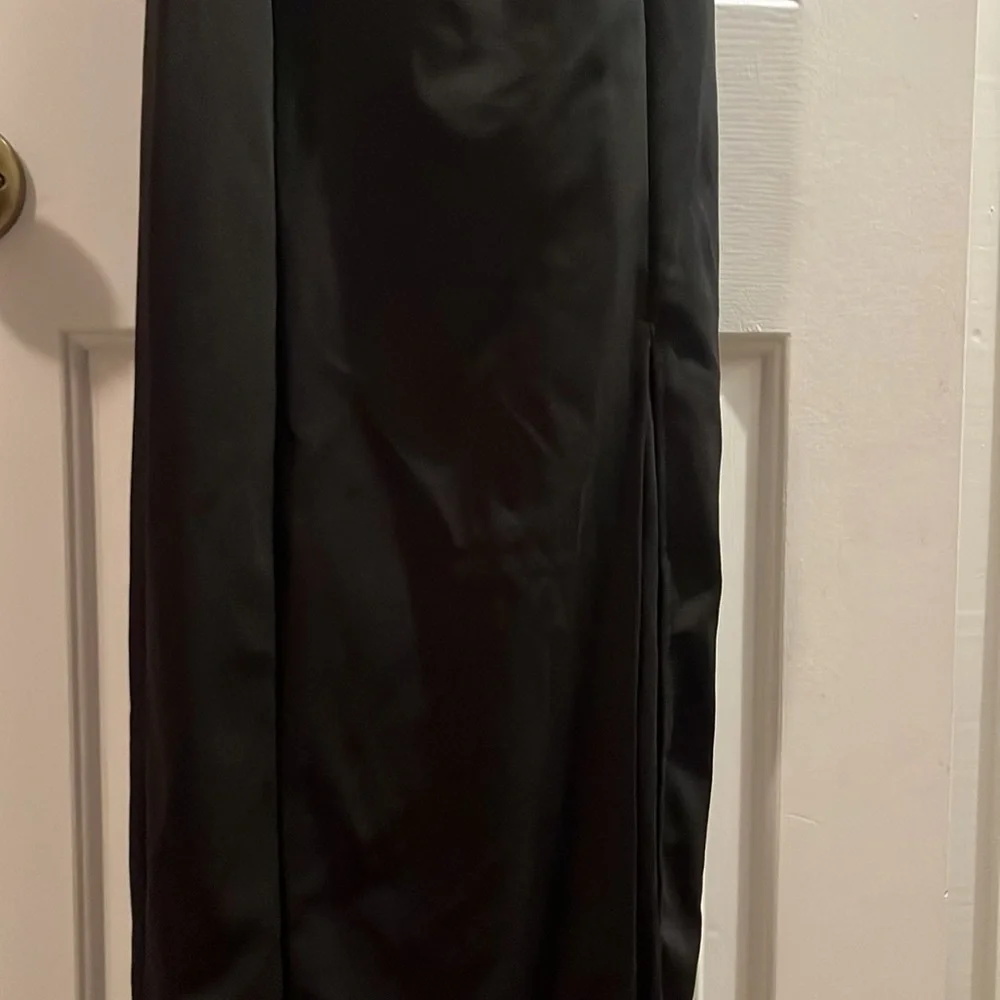 Lulus Long Black Dress Size Medium Spaghetti Strap - Picture 5 of 6